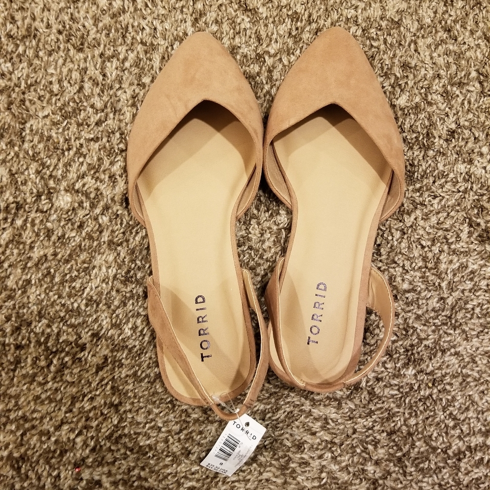 BNWT Torrid slides size 8 wide